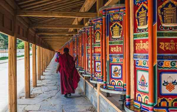 Khám phá tu viện hơn 300 tuổi ở Tây Tạng-3