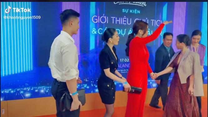 Lý do khiến tình trẻ Trương Ngọc Ánh từ chối đứng cạnh bồ Lệ Quyên-3