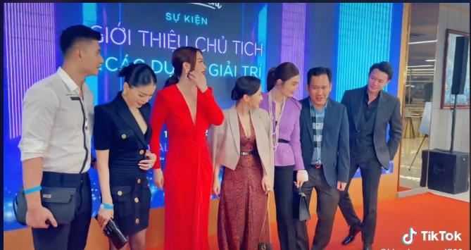 Lý do khiến tình trẻ Trương Ngọc Ánh từ chối đứng cạnh bồ Lệ Quyên-4