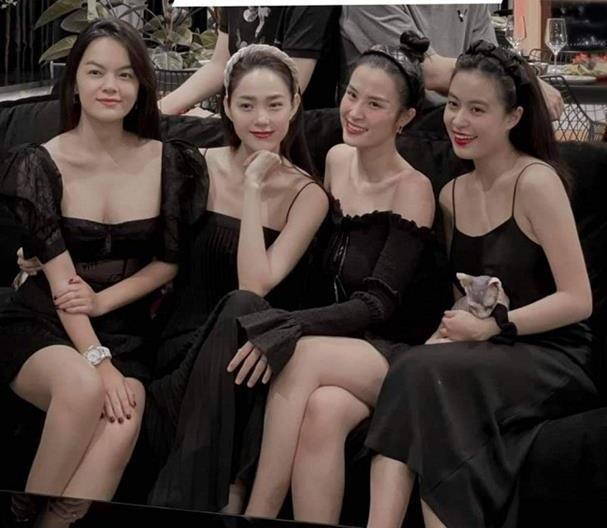 Rộ tin Phạm Quỳnh Anh nhận lời cầu hôn, sắp cưới trai trẻ-1