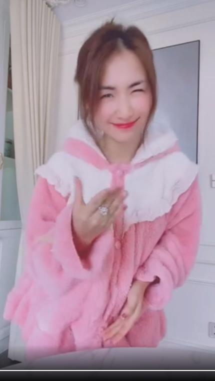 Valentine không quà, nhẫn kim cương cũng do Hòa Minzy tự mua-3