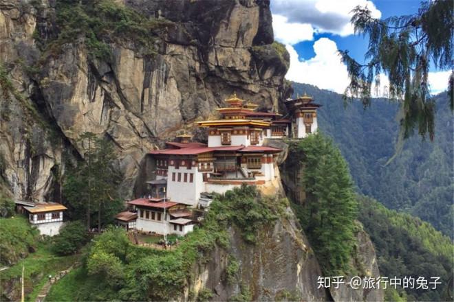 Khám phá đền Hang Hổ - ngôi đền linh thiêng trên vách đá Bhutan-1