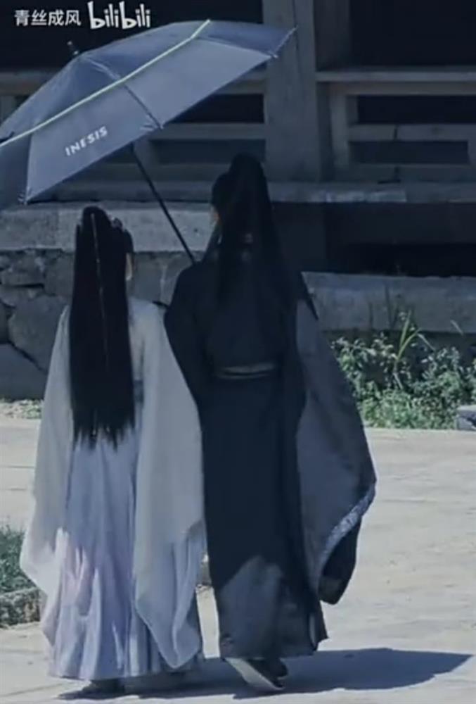 Dương Dương lãng mạn với Triệu Lộ Tư giữa tin đồn hẹn hò-7