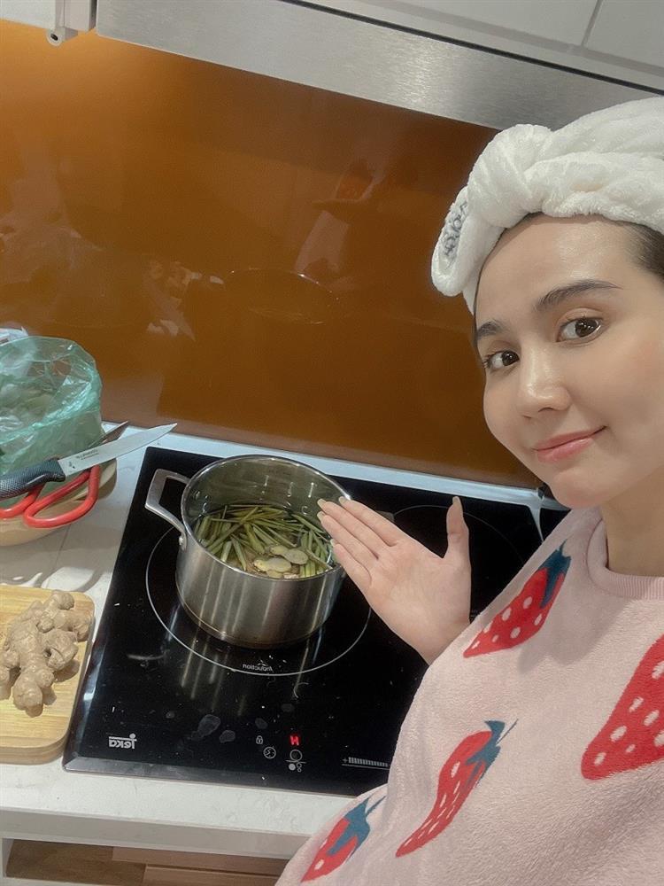 Huyền Lizzie kể chuyện 10 ngày chiến đấu trong hoà bình với Covid- 19-2