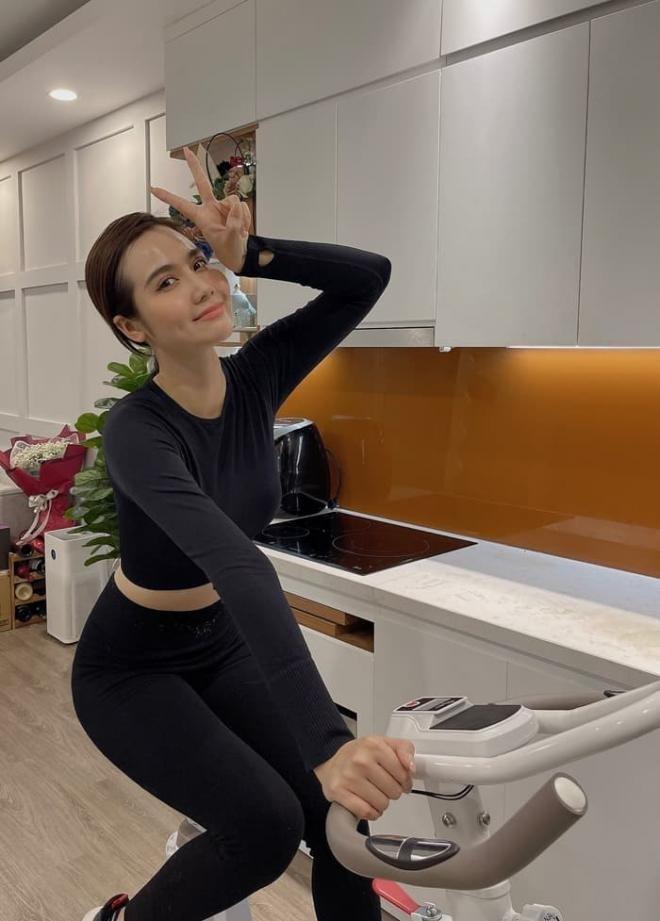 Huyền Lizzie kể chuyện 10 ngày chiến đấu trong hoà bình với Covid- 19-3