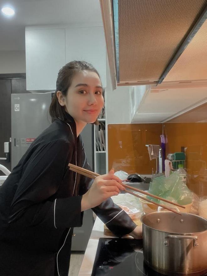 Huyền Lizzie kể chuyện 10 ngày chiến đấu trong hoà bình với Covid- 19-4