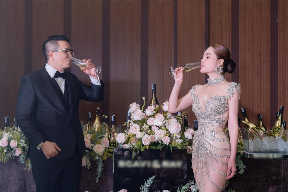 Lý do Đoàn Di Băng và chồng đại gia không đeo nhẫn cưới-3