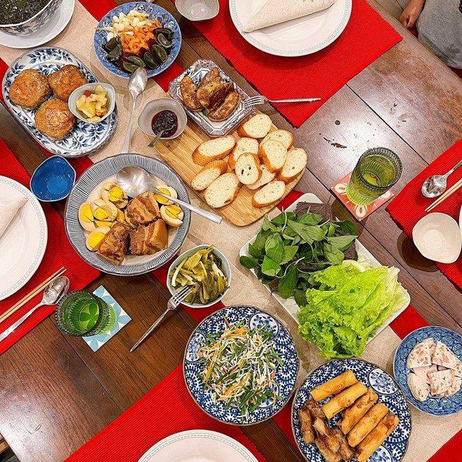 Học cách Tăng Thanh Hà dọn tủ ngày Tết-1