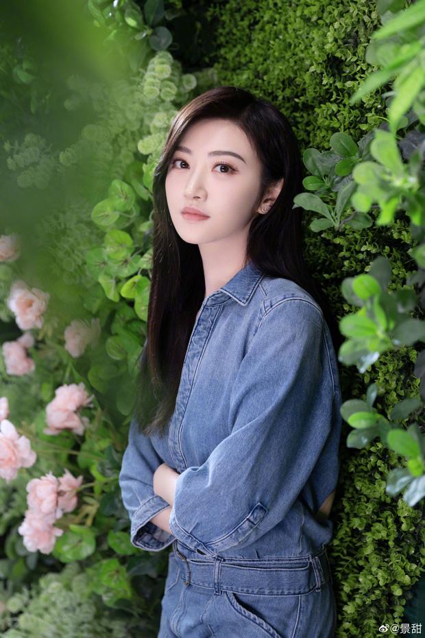 Cô gái trên bịch giấy ướt phổ biến khắp Việt Nam chính là Đệ nhất mỹ nhân Bắc Kinh-3
