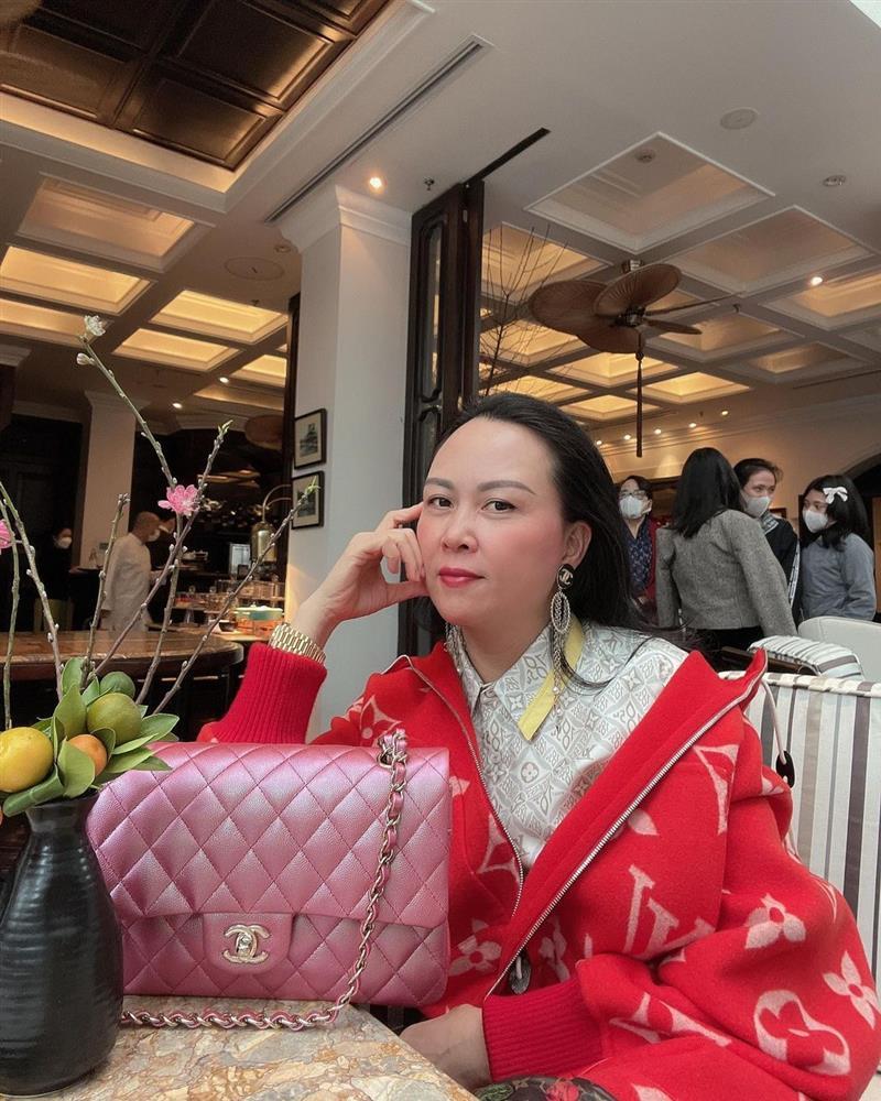 Mặt mộc Phượng Chanel có thảm họa như phong cách thời trang?-3