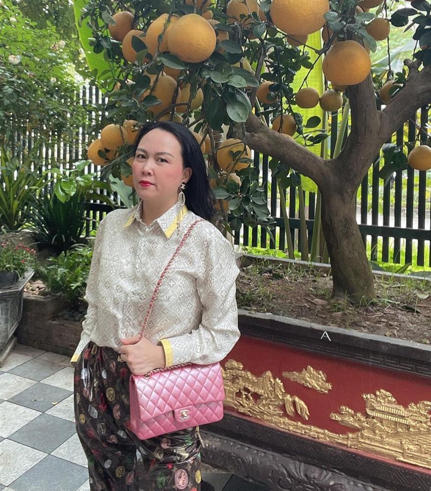 Mặt mộc Phượng Chanel có thảm họa như phong cách thời trang?-8