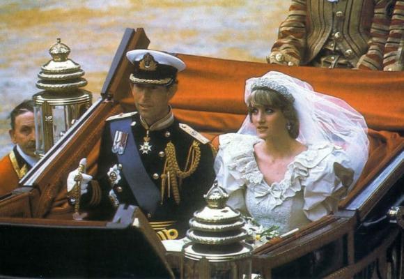 Ảnh Thái tử Charles và Công nương Diana ẩn chứa cùng lời nói dối-3