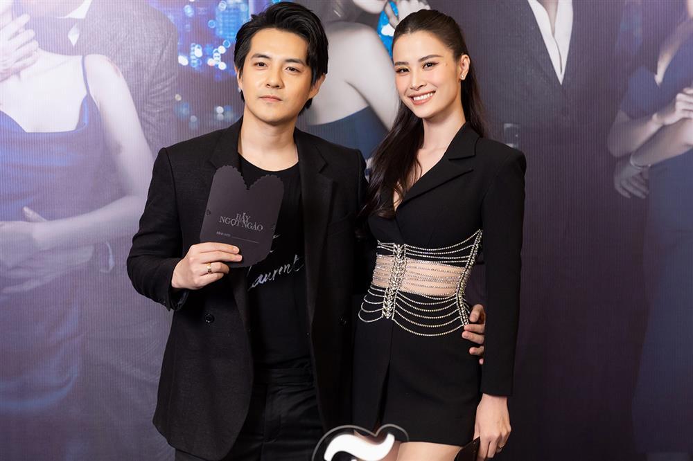 Kiểu váy bóp mồm bóp miệng đang náo loạn thời trang Việt-6