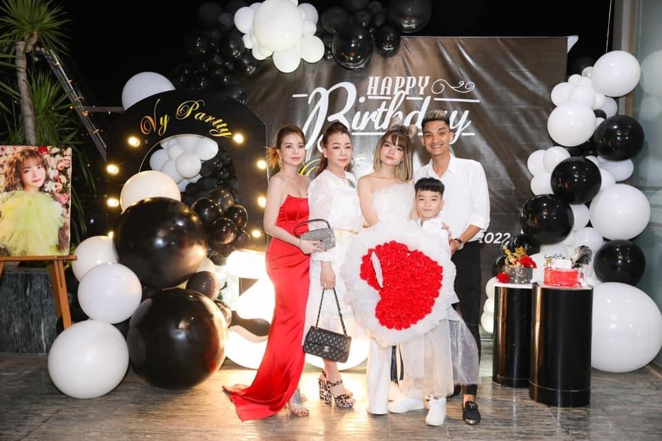 Mạc Văn Khoa tổ chức sinh nhật cực hoành tráng cho bà xã-2