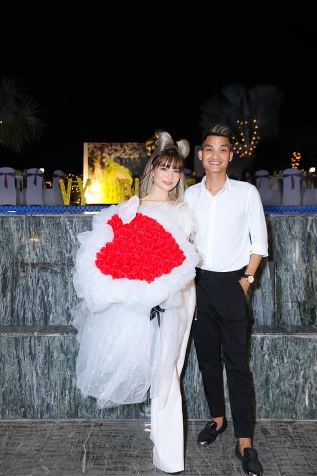 Mạc Văn Khoa tổ chức sinh nhật cực hoành tráng cho bà xã-1