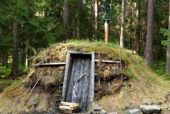 Khách sạn 'xấu' nhất thế giới, nhìn chẳng khác gì 'nấm mồ'