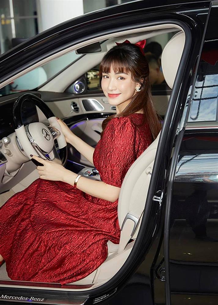 Hòa Minzy độc lập kinh tế trước chia tay bạn trai-3