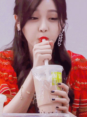 Mỹ nhân Hoa ngữ bị bóc mẽ ăn uống giả trân trên truyền hình-5