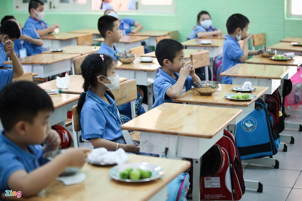 Tại sao đóng cửa trường học khi các hoạt động khác mở?-2