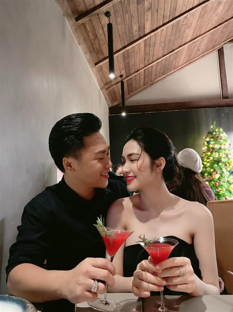 Hòa Minzy năm trước bác chia tay, năm nay thành sự thật-1