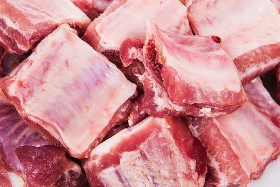 Dù có rẻ đến mấy cũng đừng dại mà chọn mua 3 loại sườn này-2