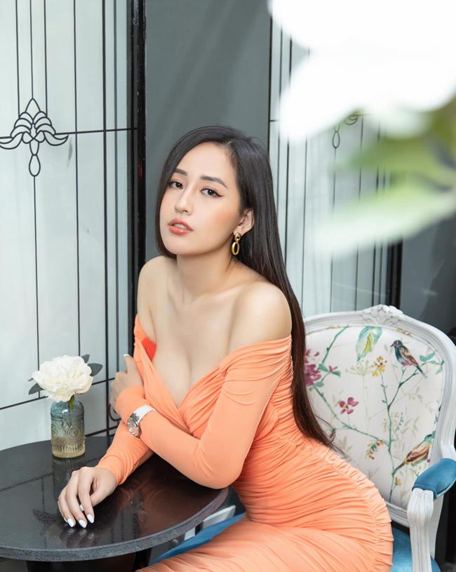 Mai Phương Thúy, Lý Nhã Kỳ khổ sở vì vòng 1 quá khủng-4