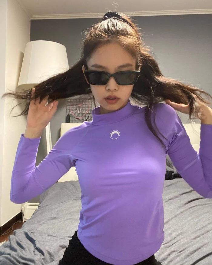 Sao Hàn mặc đồ tím: IU đẹp như nàng thơ, Joy bị dìm nhan sắc-2