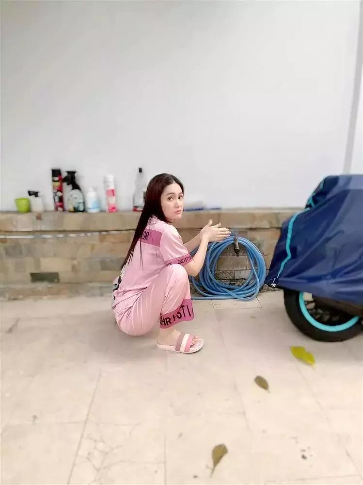 Ông xã tung cảnh giường chiếu Đoàn Di Băng ở tư thế khó đỡ-6