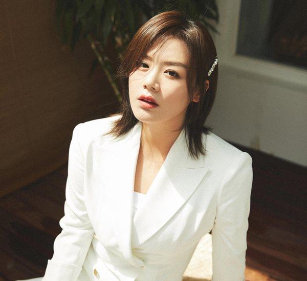 Mỹ nhân Hoa ngữ tụt dốc sự nghiệp vì tình yêu-11