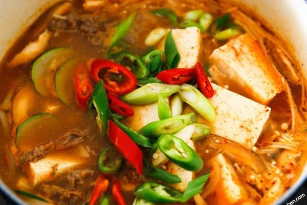 2 mẹo nhỏ khi chiên đậu phụ giúp không dính chảo-7