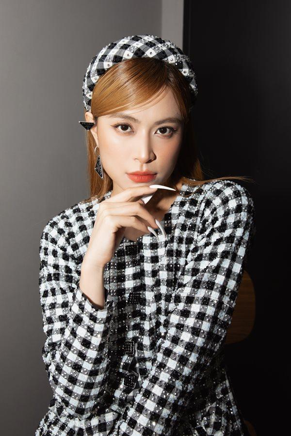 Hoàng Thùy Linh: Tôi vẫn chưa được hạnh phúc-4