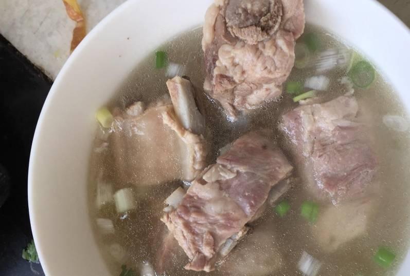 Dùng mẹo này khi nấu sườn đảm bảo mùi tanh lập tức biến mất-1