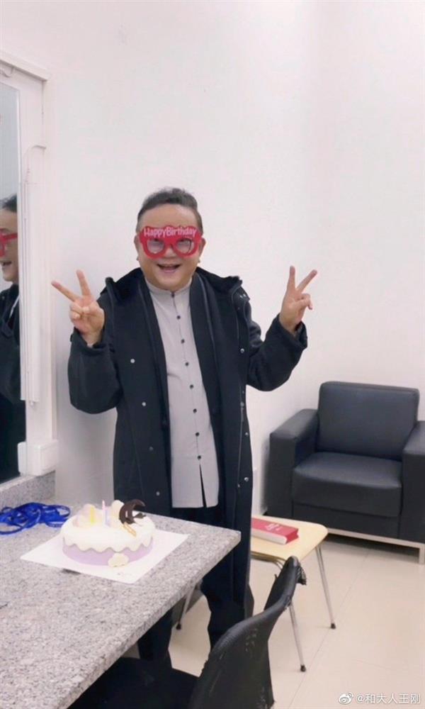 Hòa Thân Vương Cương: Bị phản đối vẫn cưới mỹ nhân quen qua mạng-5