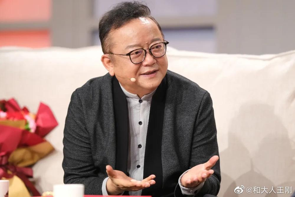 Hòa Thân Vương Cương: Bị phản đối vẫn cưới mỹ nhân quen qua mạng-7