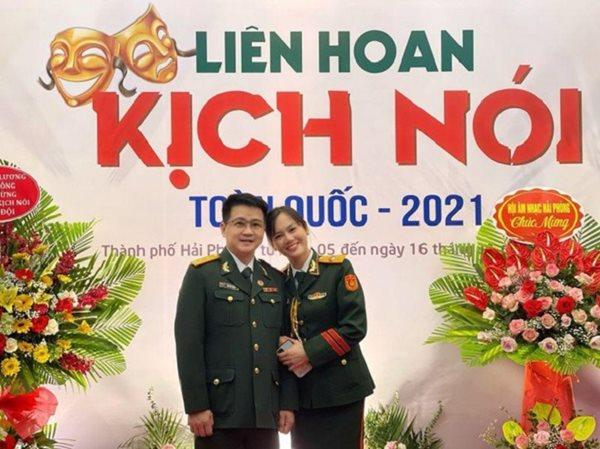 Mỹ nhân chuyên trị vai khổ là bà xã kín tiếng của Phó Giám đốc Nhà hát kịch-2