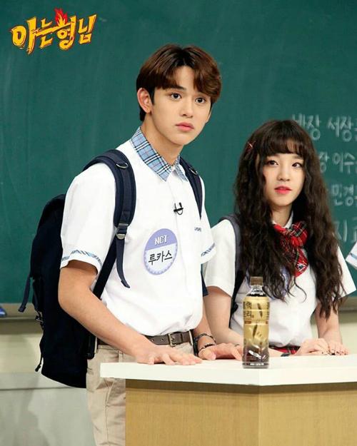 Hóa ra Lucas NCT từng ẩn ý chuyện Jackson GOT7 hẹn hò Tống Vũ Kỳ-7