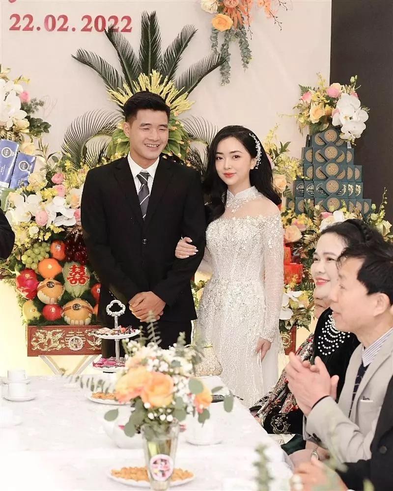 Từng ngóc ngách ngôi nhà Đức Chinh và vợ ở sau đám cưới-1