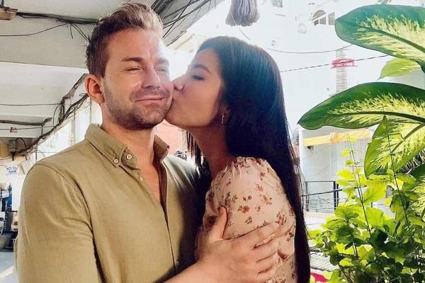 Chân dài đình đám Vbiz 3 lần xỉu ngang, khán giả hết hồn hết vía-8