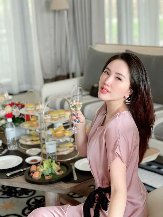 Bảo Thy được chồng đại gia cưng chiều hết nấc-3