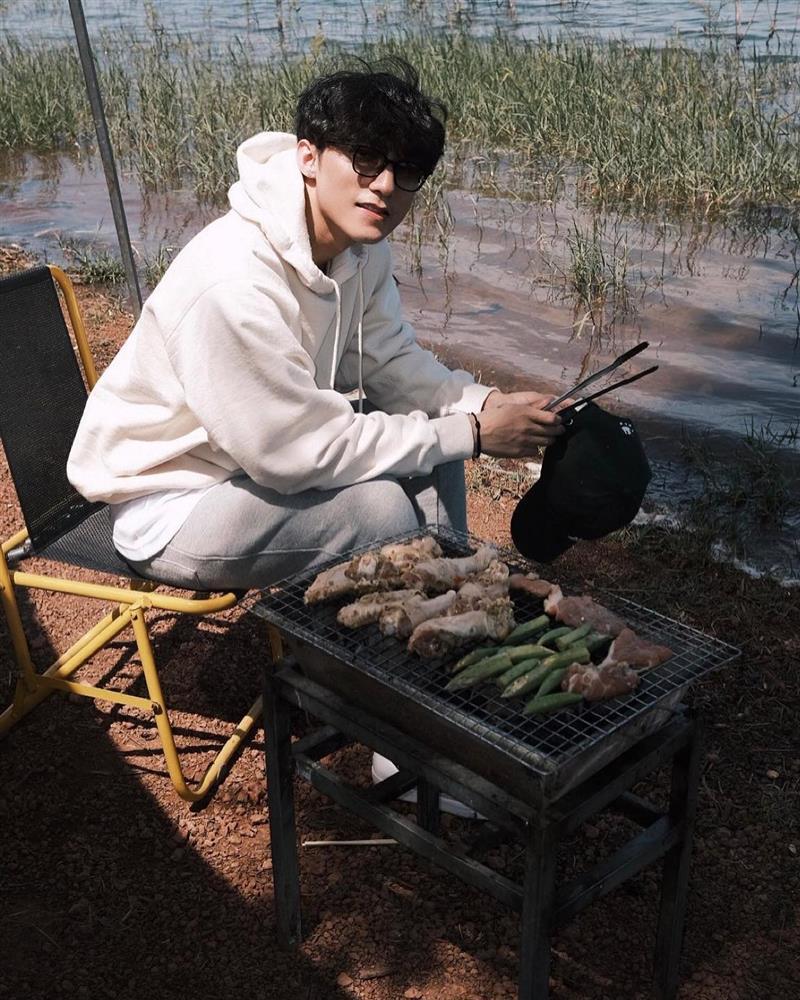 Sơn Tùng du hí sau ồn ào xô đẩy, Hải Tú đang ở đâu?-7