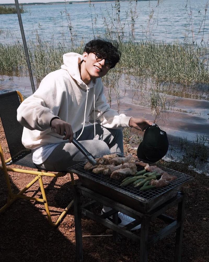 Sơn Tùng du hí sau ồn ào xô đẩy, Hải Tú đang ở đâu?-6