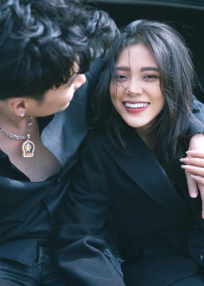 Trọn bộ ảnh Lâm Khánh Chi hóa nữ thần sexy bên tình tin đồn-9