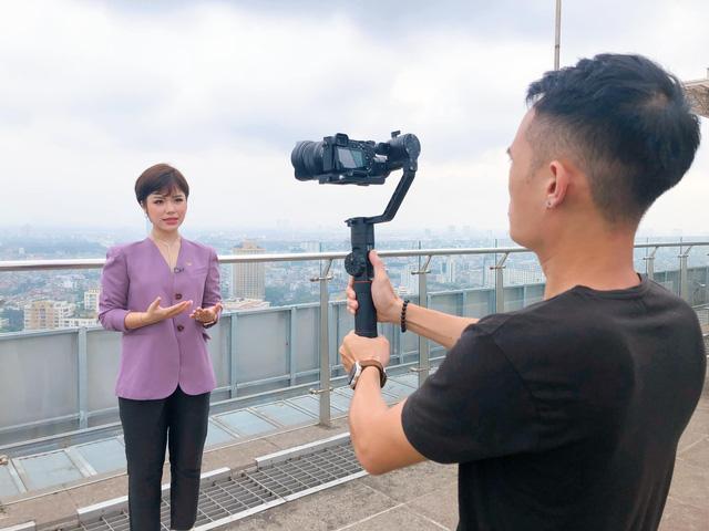 Diện vest tím đẹp như các MC, BTV-6