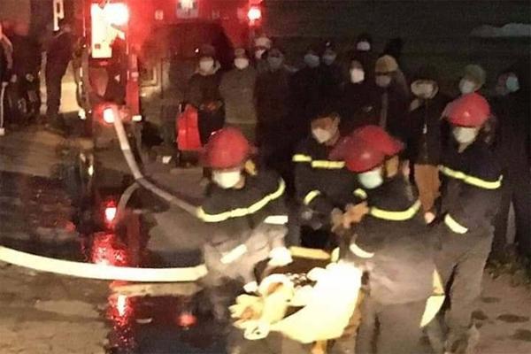 Cháy quán karaoke lúc rạng sáng, 2 người chết-1