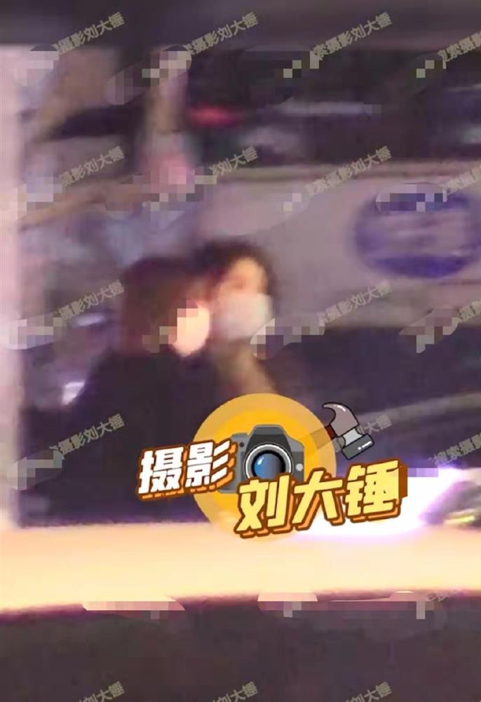 Jackson (GOT7) ngủ cùng 2 cô gái, cắm sừng Tống Vũ Kỳ?-3