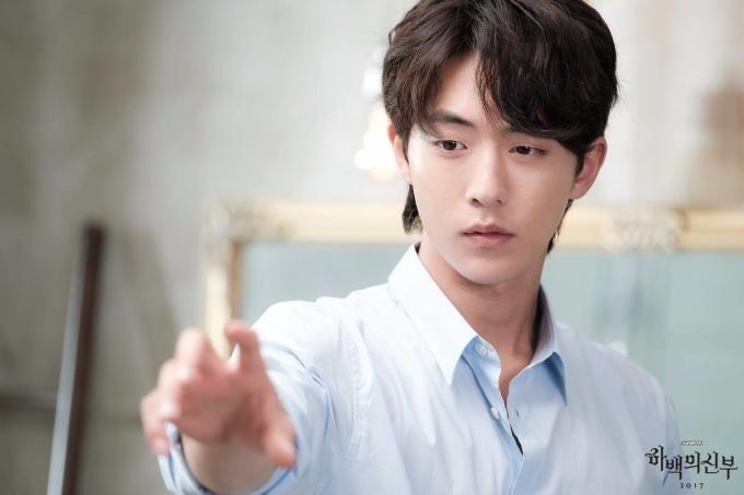Nam Joo Hyuk: Nam thần từng ăn cháo đá bát công ty cũ-7