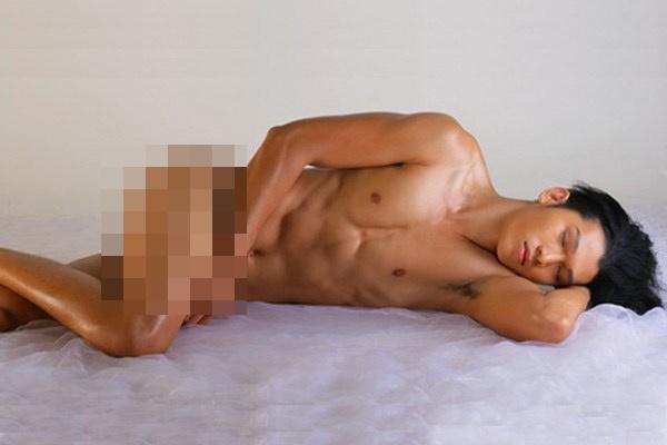 Sao nam Vbiz ngày càng bạo, thi nhau tung ảnh truổng cời-11