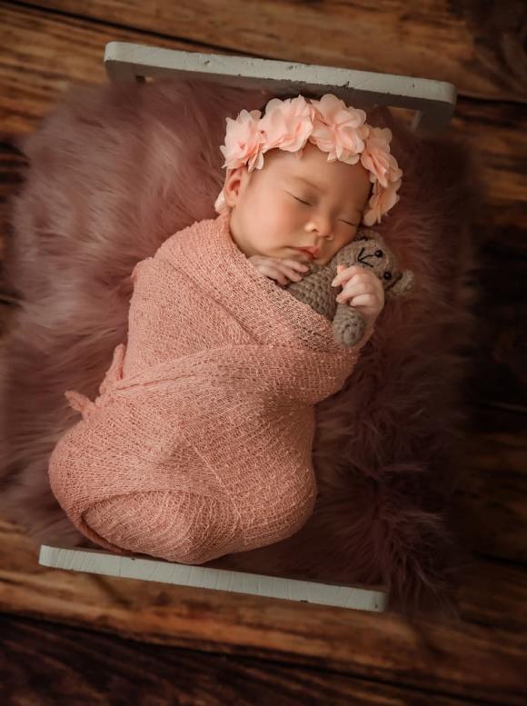 Vừa sinh con, vợ cầu thủ nối tiếng liền bóc phốt chồng cực căng-2