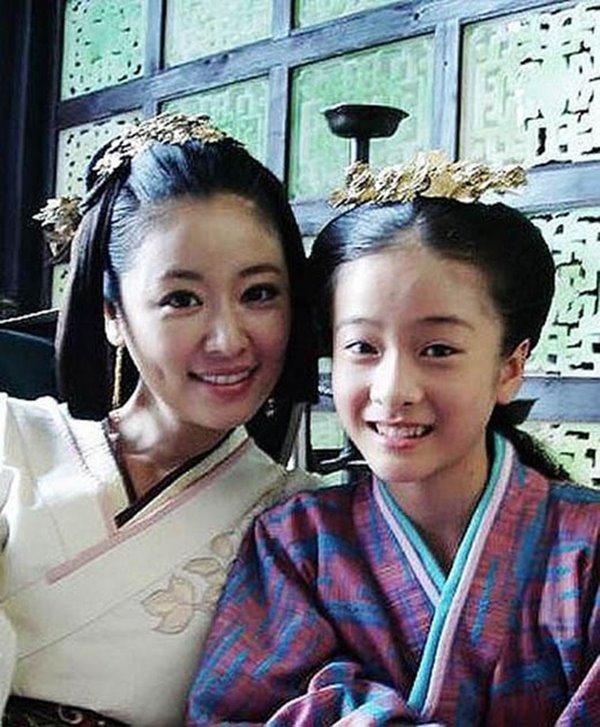 Sao nhí may mắn theo chị đi chơi lại được đạo diễn chấm, thành diễn viên đắt giá-5