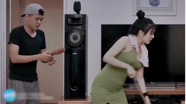 Mỹ nhân Việt thả rông trên phim khiến người xem đỏ mặt-4